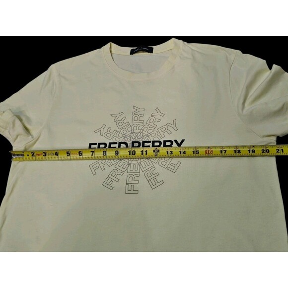 Fred Perry Maxi Logo Tshirt Mens Large L Wax Yellow Tee Crewneck - Picture 11 of 16